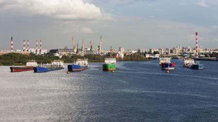 ناقلات النفط الروسي - سان بطرسبرغ - روسيا 21 يوليو 2017 (Getty)